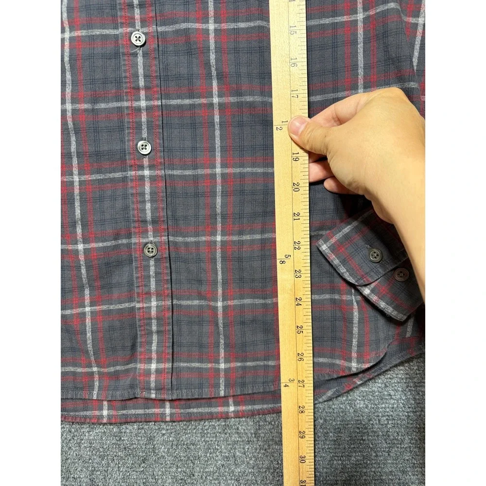 Banana Republic Button Down Shirt Mens L Gray Red Plaid Untucked Fit Jaspe LS
